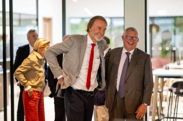 你们不得不, 球俱乐部