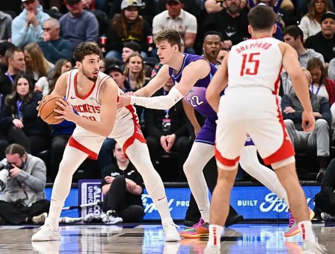 规赛和季后, 箭队的明星, 岁的阿尔佩