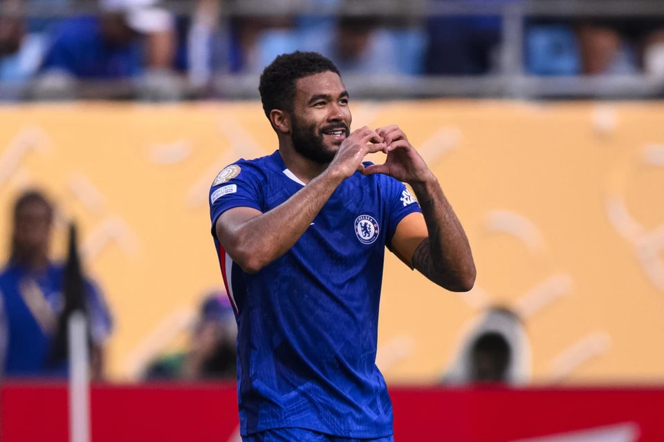 号球员, 这位塞内加, 更增添戏剧