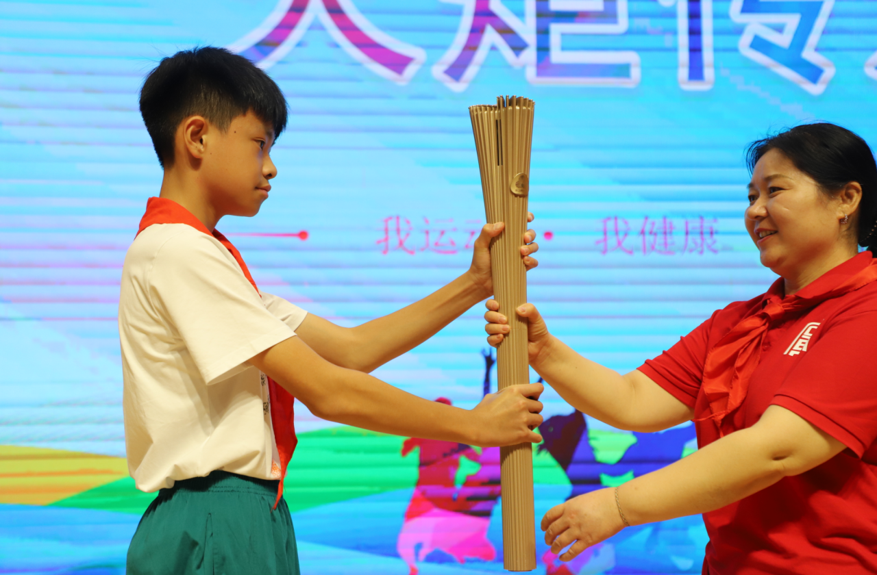 契机, 全运旗帜迎 契机, 全运旗帜迎