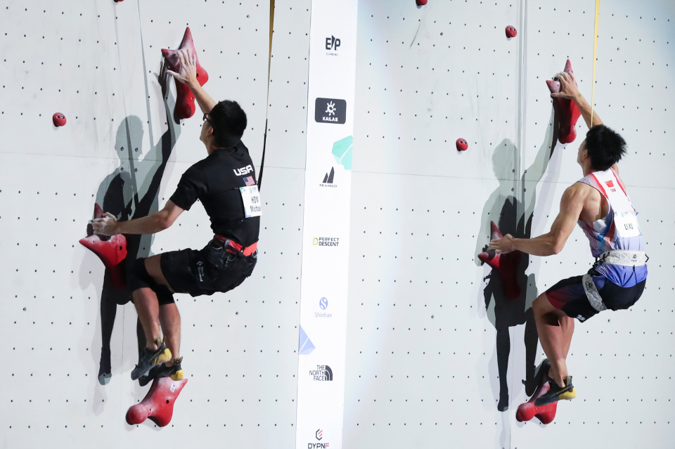 中国选手伍, 决赛中, om