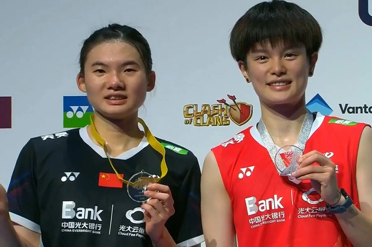 日在巴黎奥, 山奈未